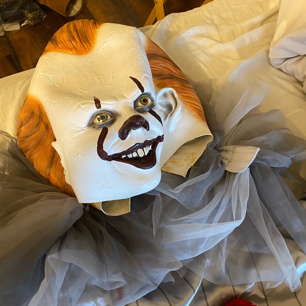 Men’s Large Pennywise Full Costume